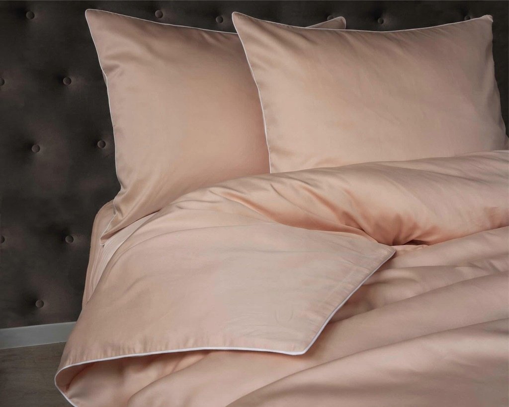 Zdjęcie przedstawiające Luksusowa pościel brzoskwiniowa 160x200, miękka bawełna satynowa