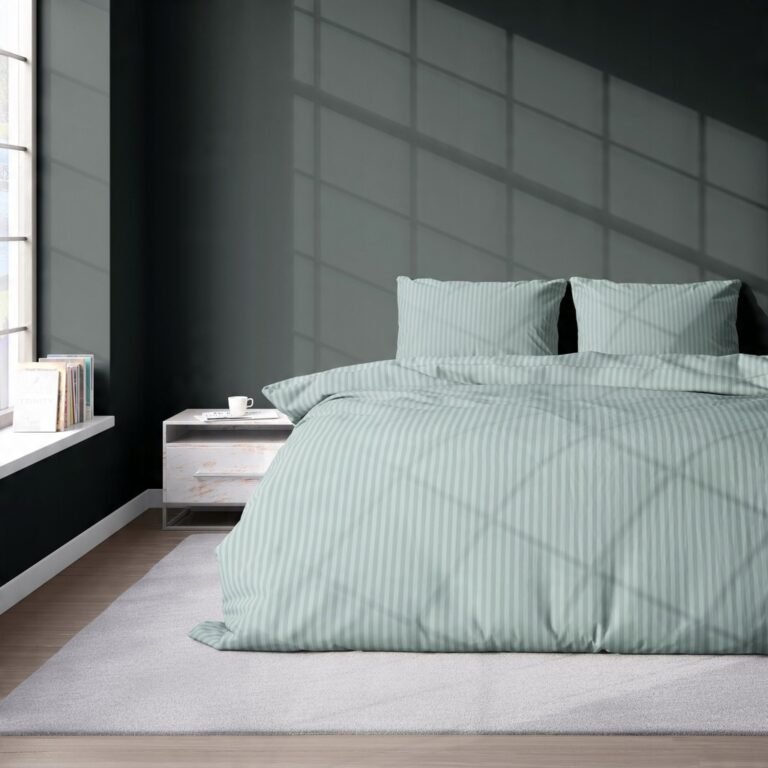 Zdjęcie przedstawiające Komplet pościeli 160x200 cm z dwiema poszewkami w kolorze miętowym, adamaszek 100% bawełna