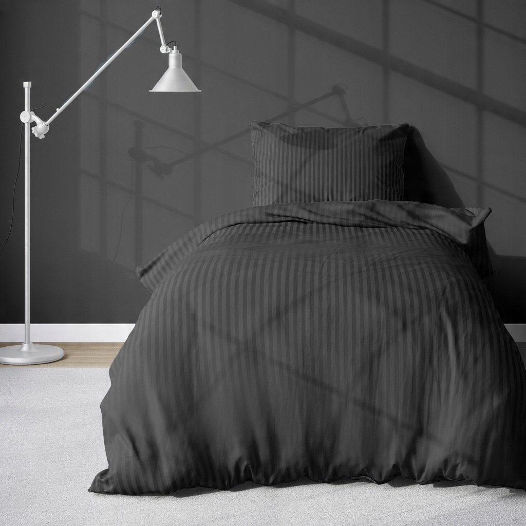 Zdjęcie przedstawiające Czarna pościel adamaszkowa 140x200 cm z jedną poszewką, 100% bawełna