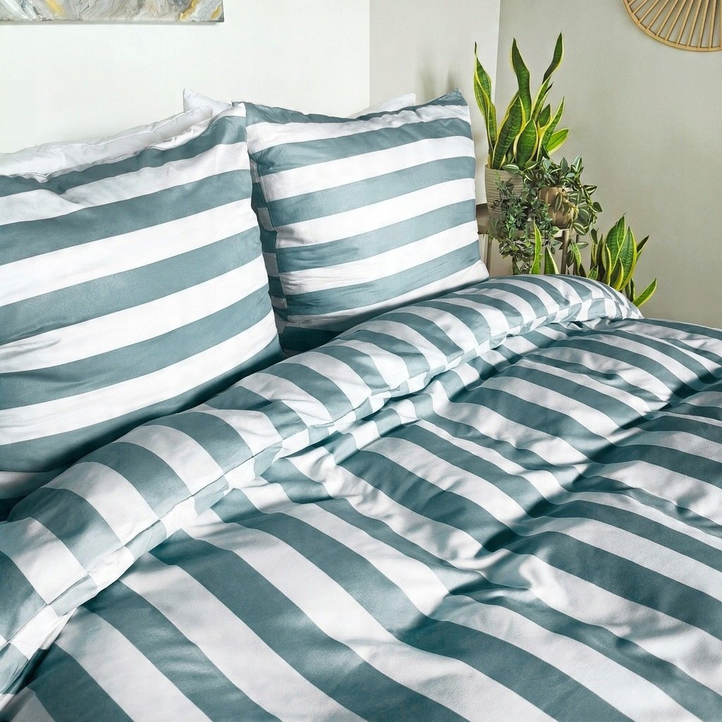Zdjęcie przedstawiające Komplet pościeli 160x200 w pasy niebieskie