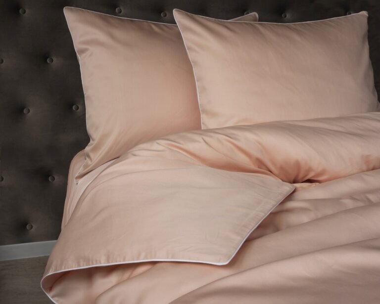 Zdjęcie przedstawiające Komplet pościeli bawełnianej brzoskwinia, delikatna i elegancka