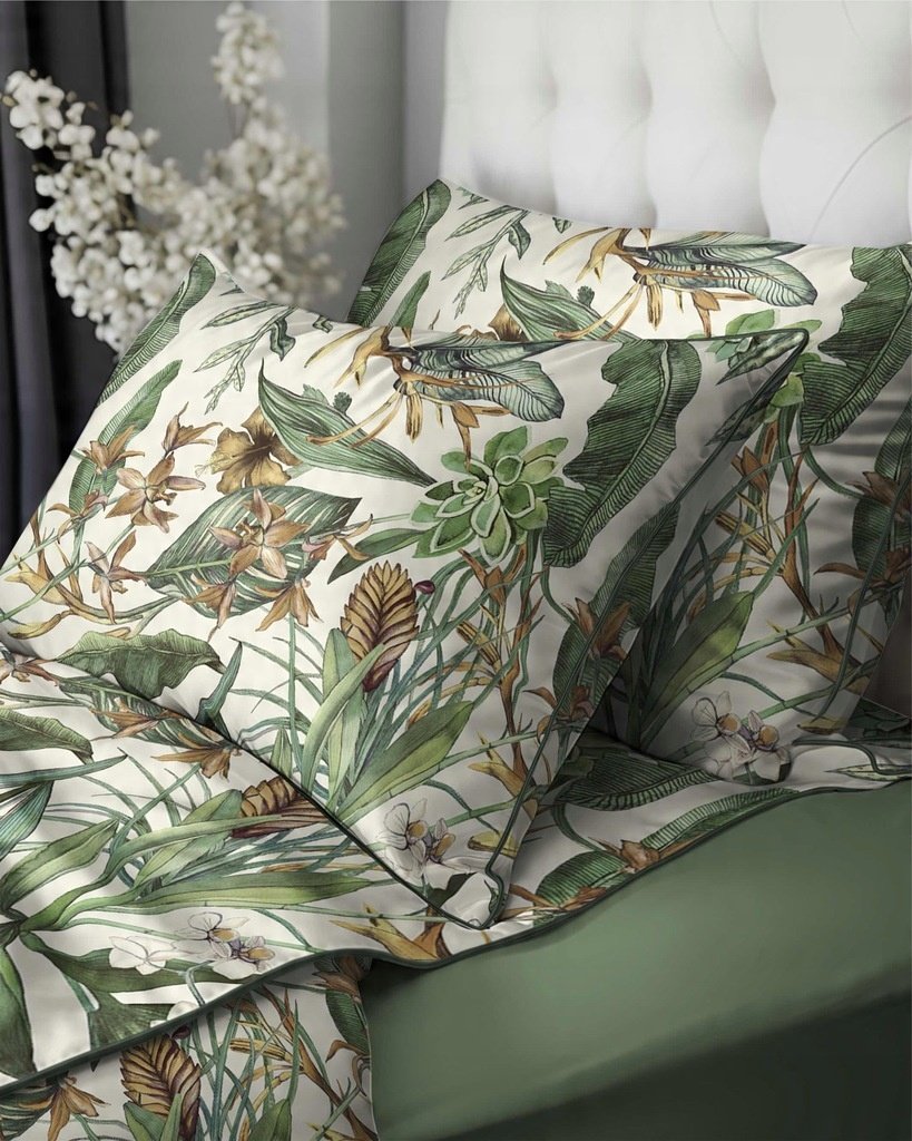 Zdjęcie przedstawiające Komplet pościeli kwiatowej 160x200 bawełna 100% Zdjęcie przedstawiające z lamówką