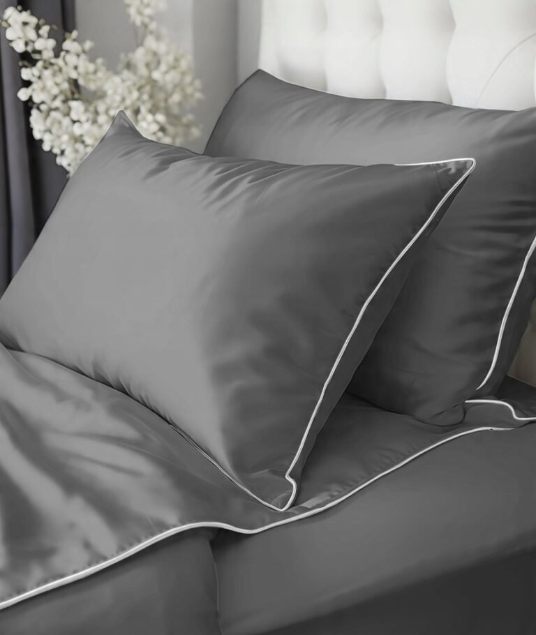 Zdjęcie przedstawiające Komplet pościeli szarej z makosatyny 180x200 cm, 2 poszewki w zestawie
