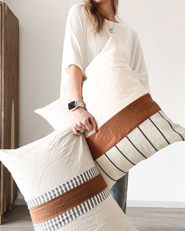 Zdjęcie wyróżniające wpis na temat o wyborze poduszki dla różnych pozycji snu