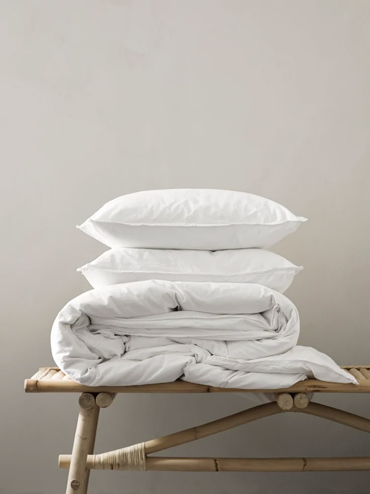 Zdjęcie wyróżniające wpis na temat o idealnej poduszce do spania na boku, plecach i brzuchu