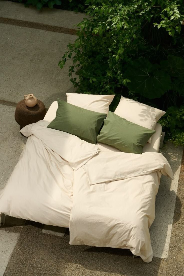 Zdjęcie wyróżniające wpis na temat Najmodniejsze wzory pościeli – co jest na topie w tym sezonie?