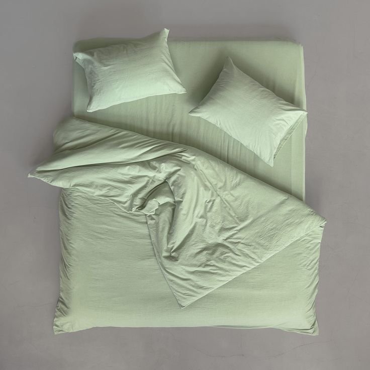 Zdjęcie wyróżniające wpis na temat Kołdra letnia czy całoroczna – co wybrać, żeby dobrze spać przez cały rok?